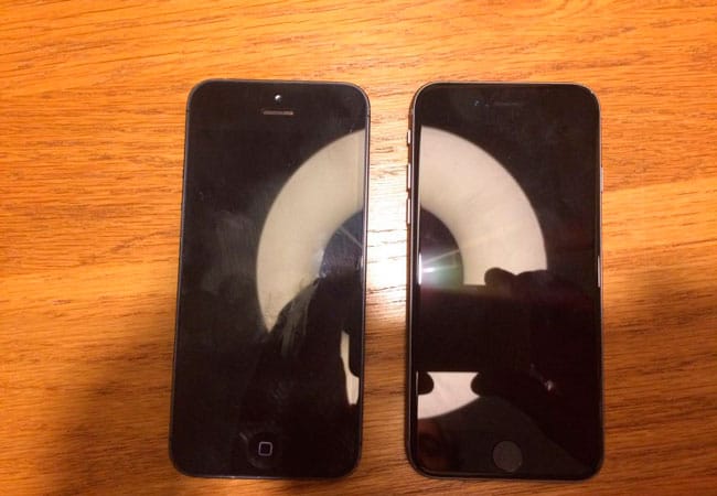 Imagen del supuesto nuevo iPhone de 4 pulgadas al lado de un iPhone 5 Supuesto nuevo iPhone de 4 pulgadas vs iPhone 5
