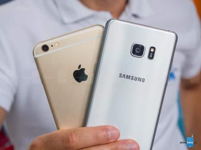Parte trasera del Note 7 y el iPhone 6s Plus