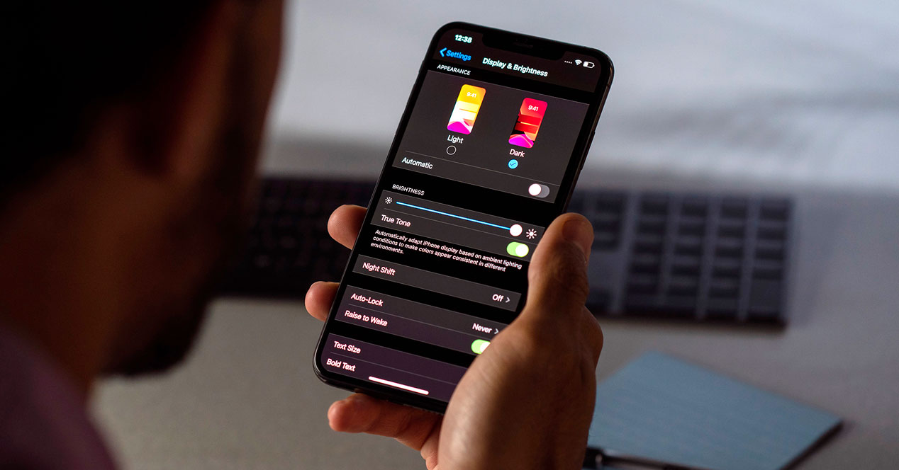Modo oscuro en el iPhone